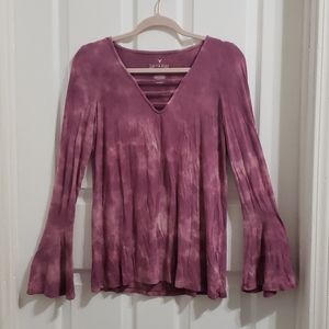 Flowy American Eagle Mauve Bell Sleeve Blouse